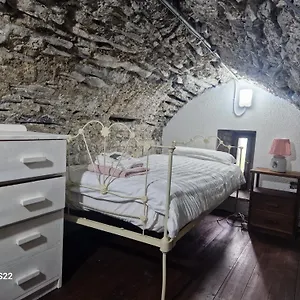 Holiday home Ballindooley Castle, Galway